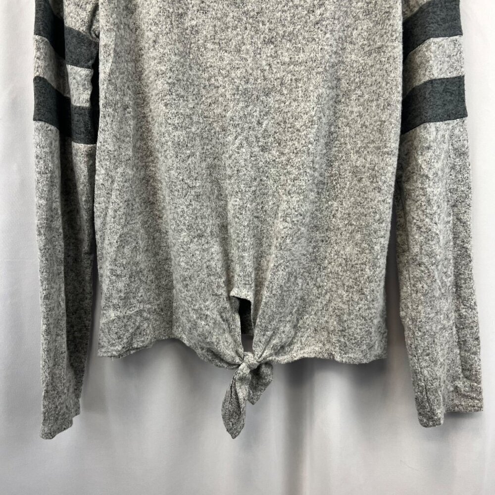 By & By Women’s Knotted Hem Pullover Sweater Gray Size XL Soft - Picture 4 of 8